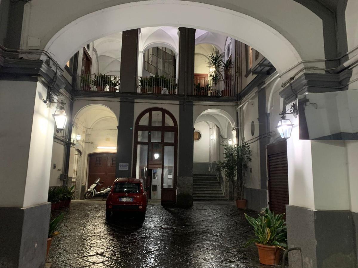 Apartmán I Gironi Di Dante Neapol Exteriér fotografie