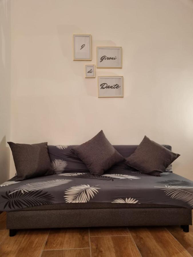 Apartmán I Gironi Di Dante Neapol Exteriér fotografie