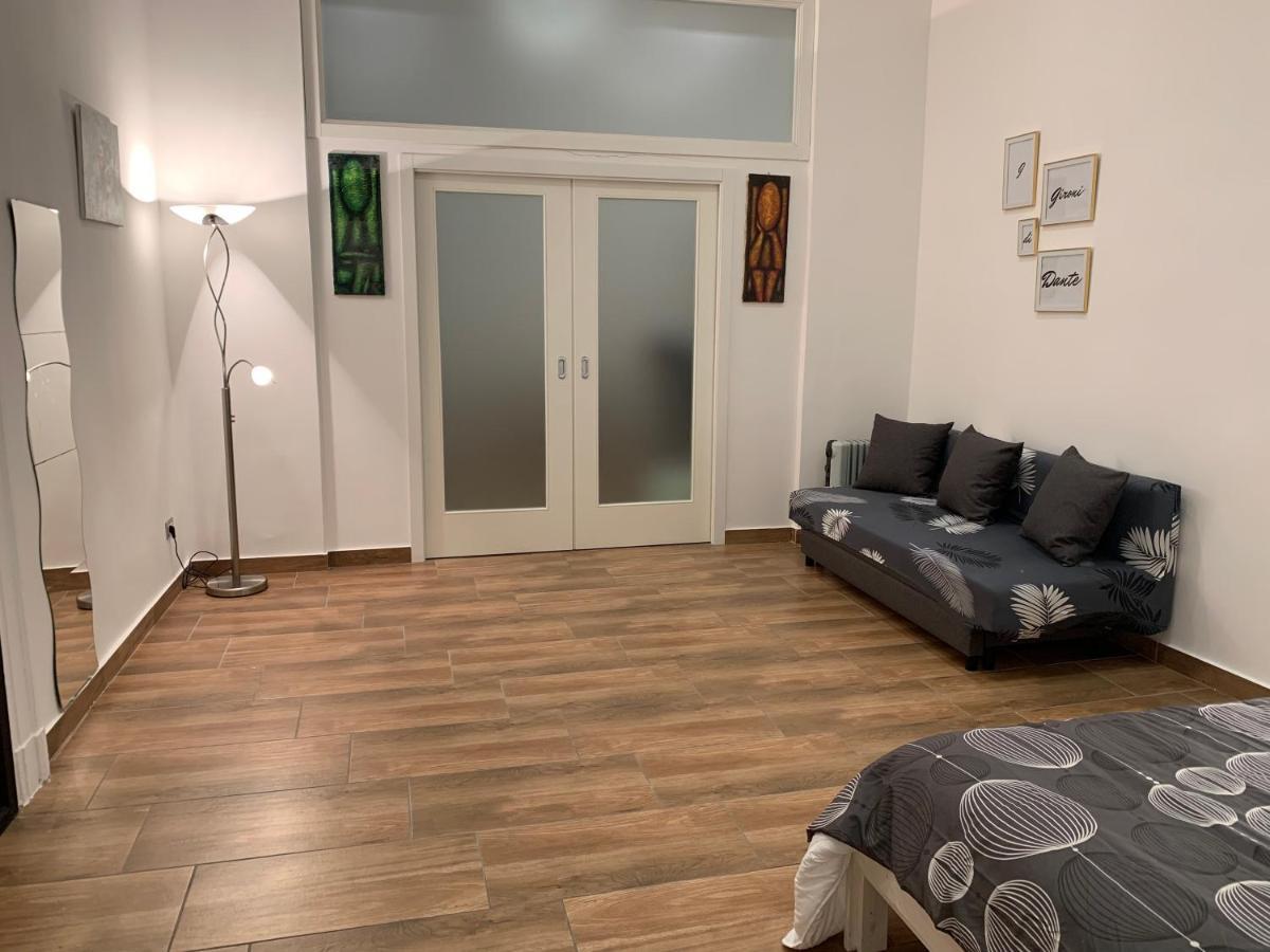 Apartmán I Gironi Di Dante Neapol Exteriér fotografie
